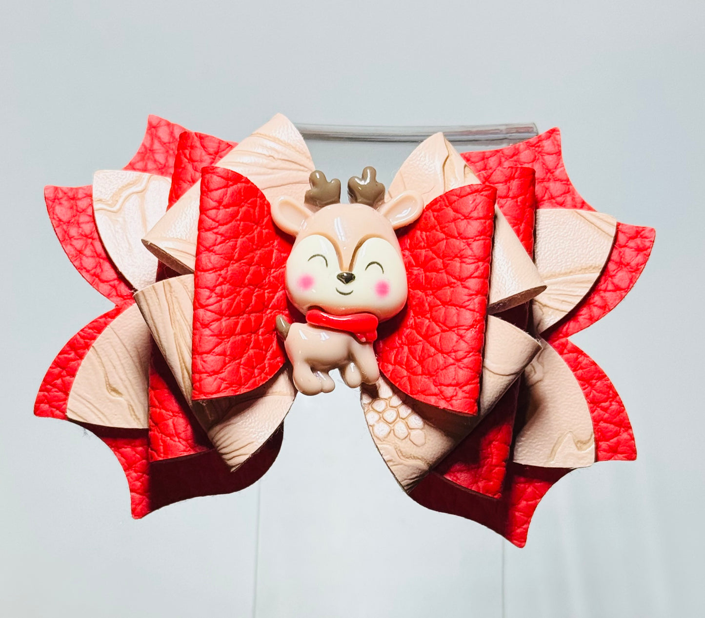 Szarvasos piros és barack színű krokodil csat